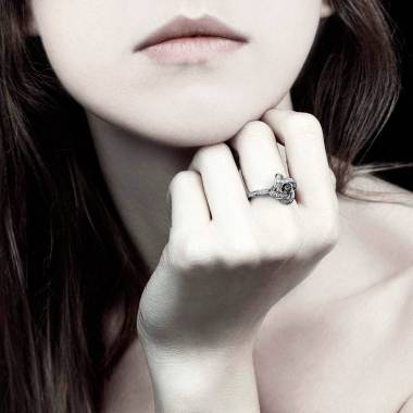  Chloe 黑钻戒指