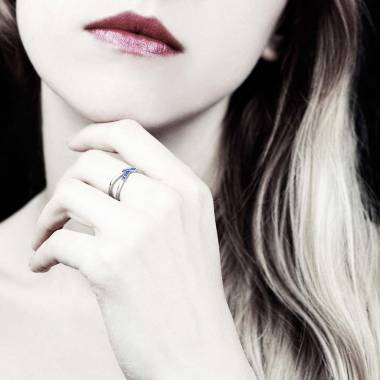 蒂芙尼 蓝宝石戒指