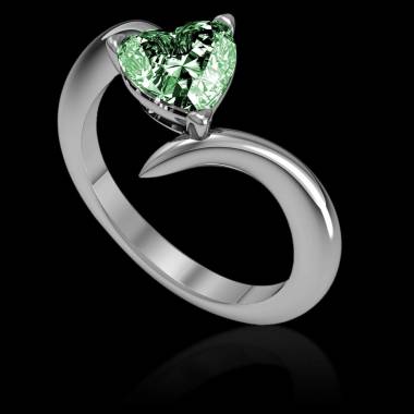 蛇纹之心形祖母绿订婚戒指