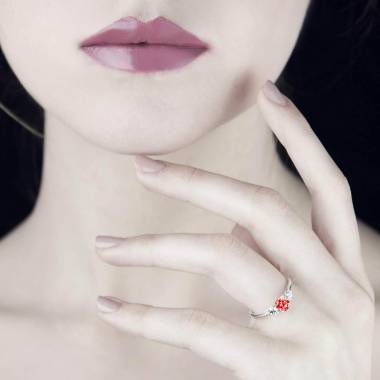 奈拉红宝石订婚戒指