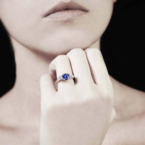 Bague saphir bleu trilogie Orestie