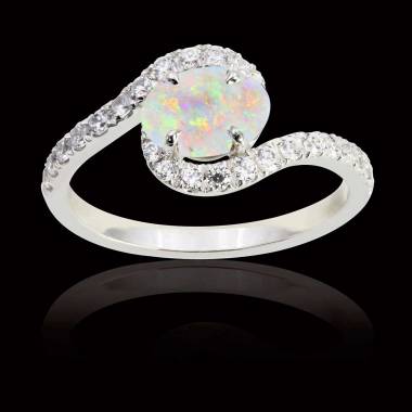 Bague opale blanche Lilou